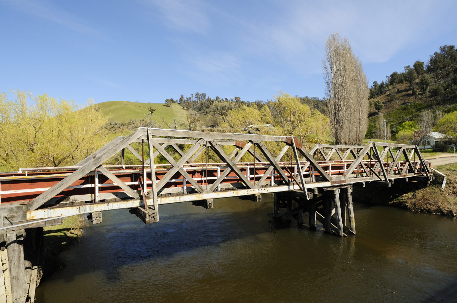 Hinnomunjie Bridge - Omeo Alpine High Country