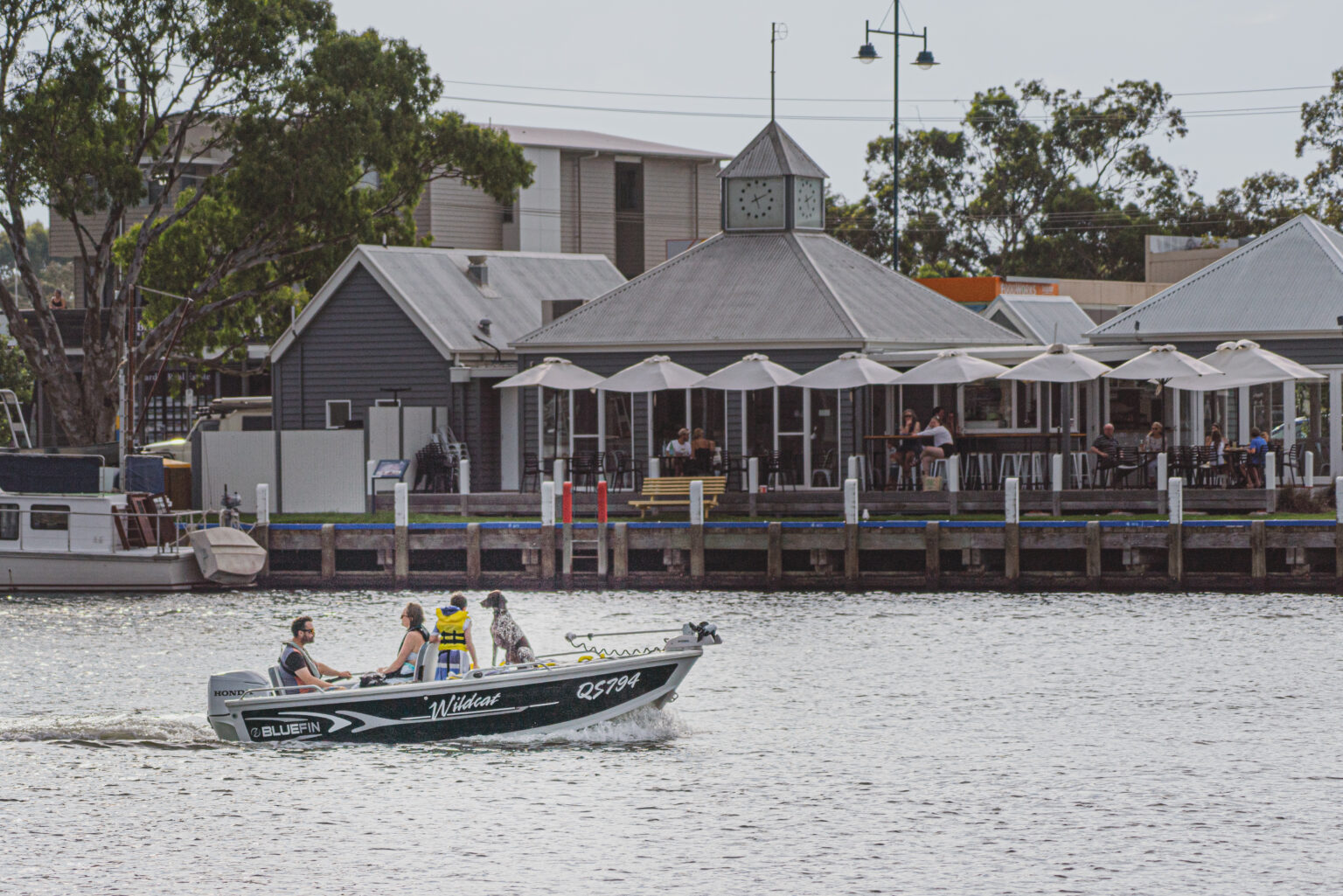 Paynesville boating on the Gippsland Lakes 6868
