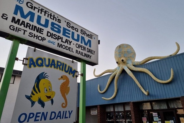 Griffiths Sea Shell Museum in Lakes Entrance Victoria. Giant octopus statue on the roof. Escape the Ordinary in East Gippsland