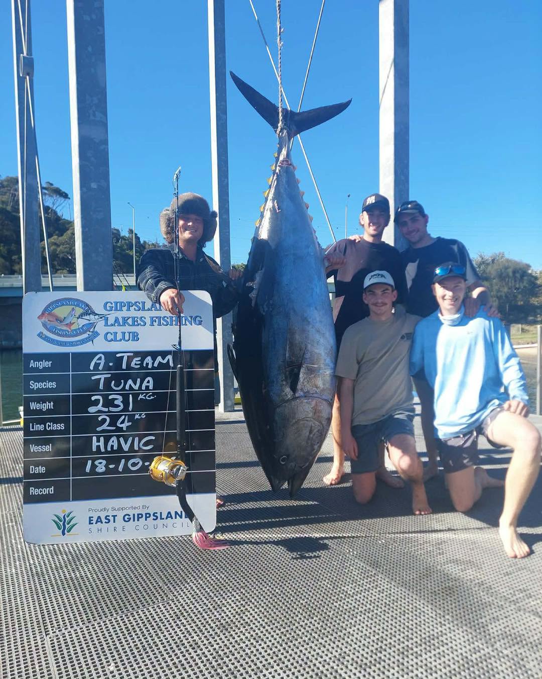 A Team Tuna Catch Lakes Entrance